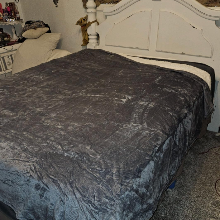 WarmHaven Heated Blanket™ – Stay Warm. Sleep Better.