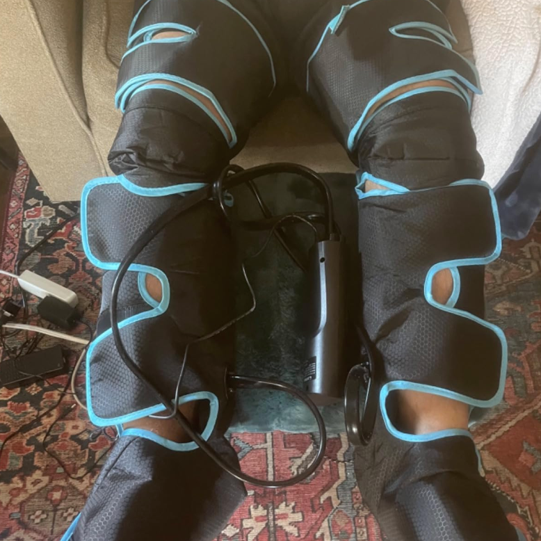 LegEase Pro™ – Gentle Compression, Everyday Comfort.